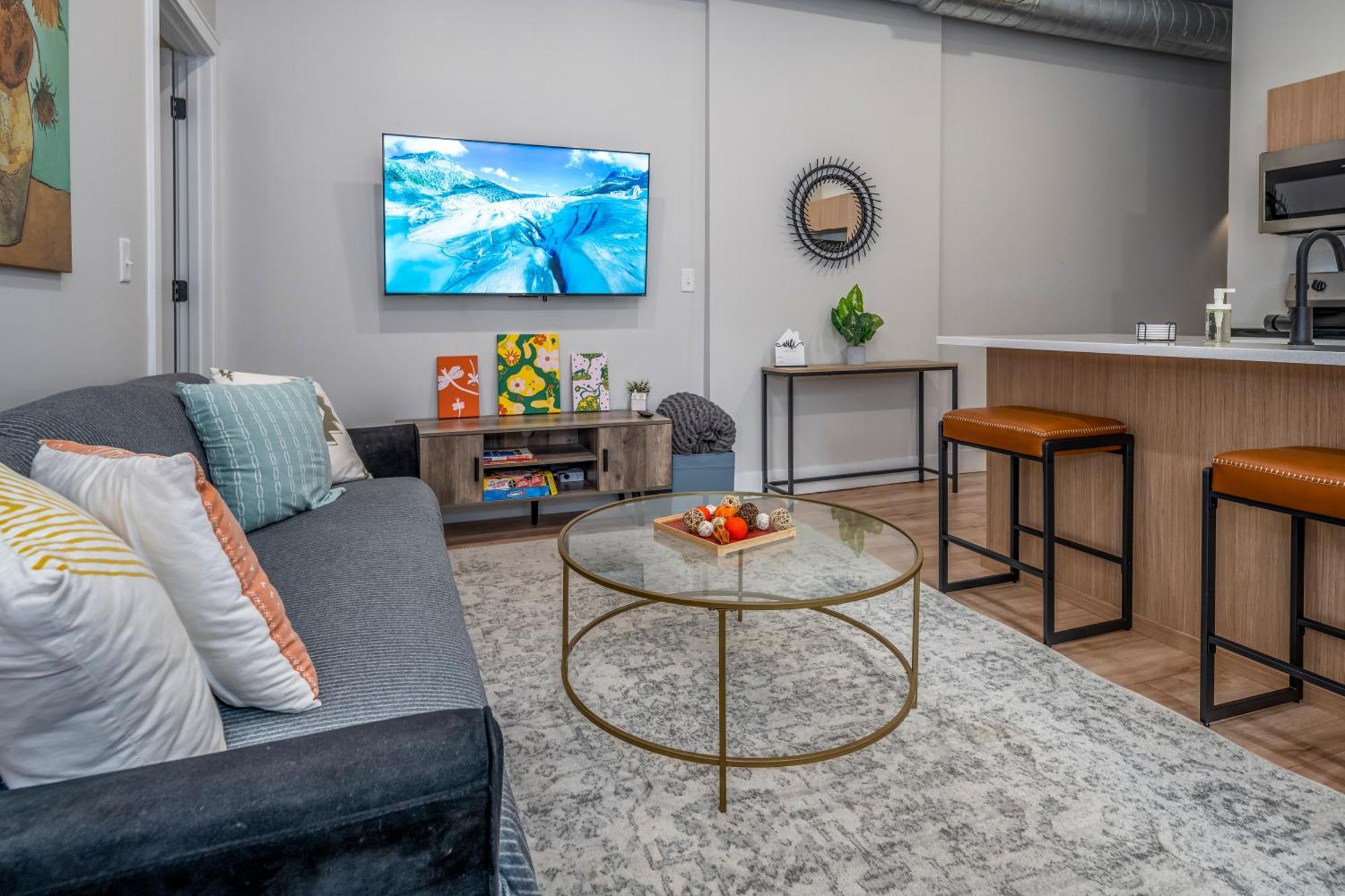 Prime Otr, 3 Lux Queen Beds, Two 55In Tvs, Steps To Tql, Findlay Market, Light Rail, Fast Wifi Cincinnati Dış mekan fotoğraf