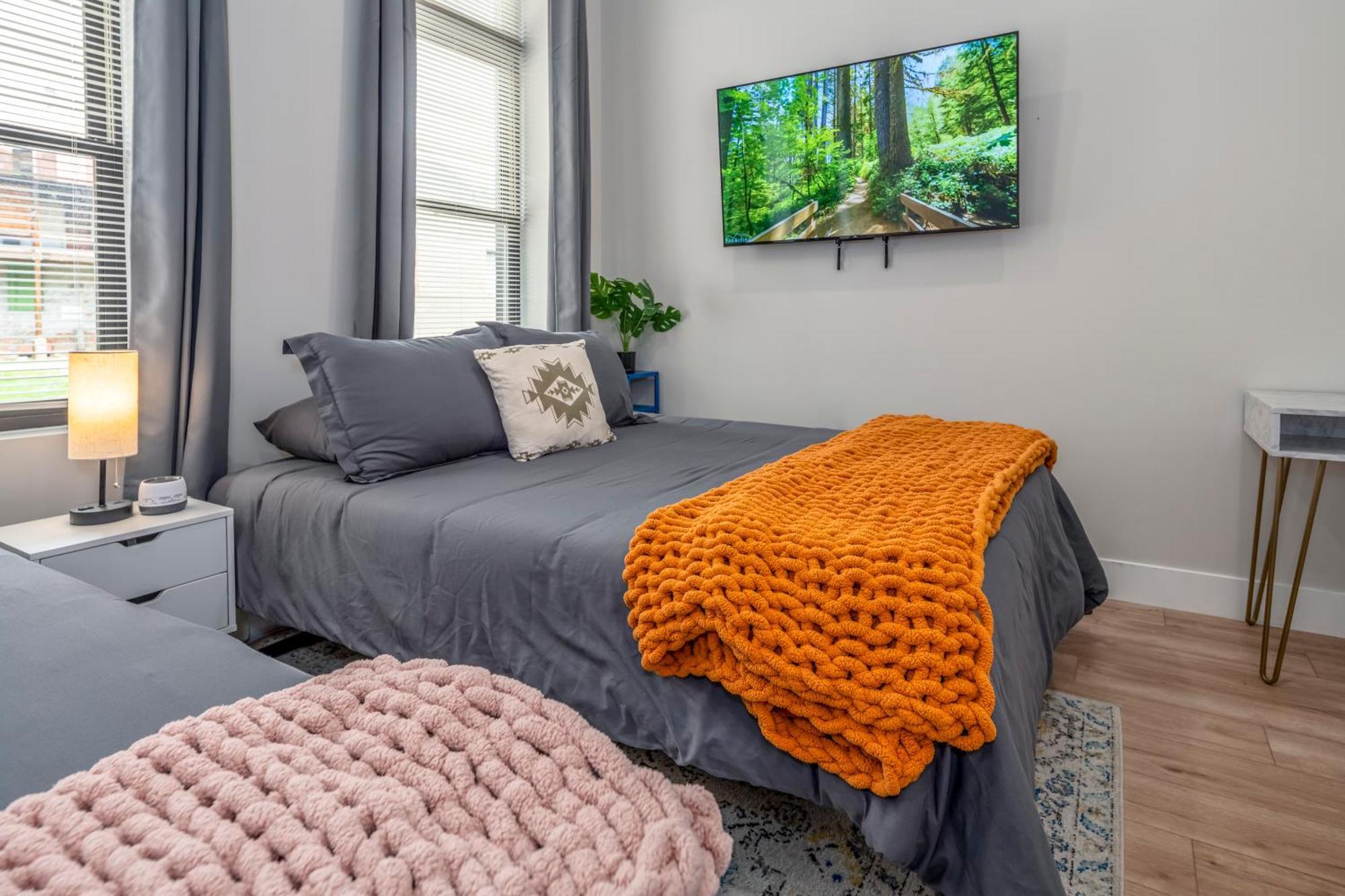 Prime Otr, 3 Lux Queen Beds, Two 55In Tvs, Steps To Tql, Findlay Market, Light Rail, Fast Wifi Cincinnati Dış mekan fotoğraf